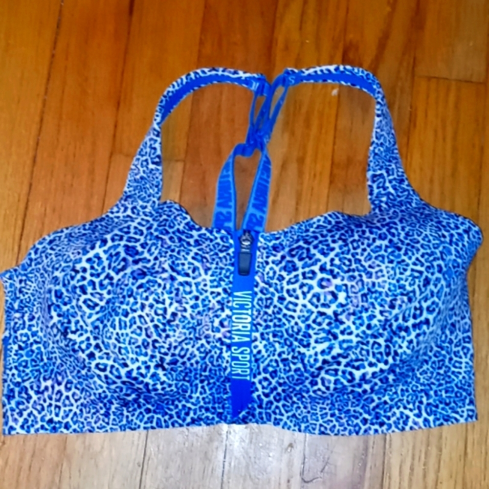 Victoria sport bra